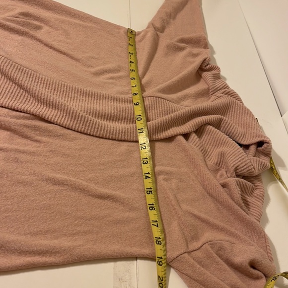 Co^ Cardigan (s) - Picture 7 of 7